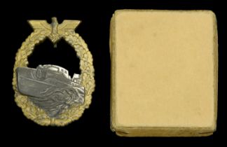 A Kriegsmarine E-Boat Badge, 1st Pattern in Original Presentation Box. A scarce mid-War exa...