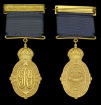 Kaisar-I-Hind, G.V.R., 1st class, 2nd 'solid' type, gold, with integral top riband bar, in f...