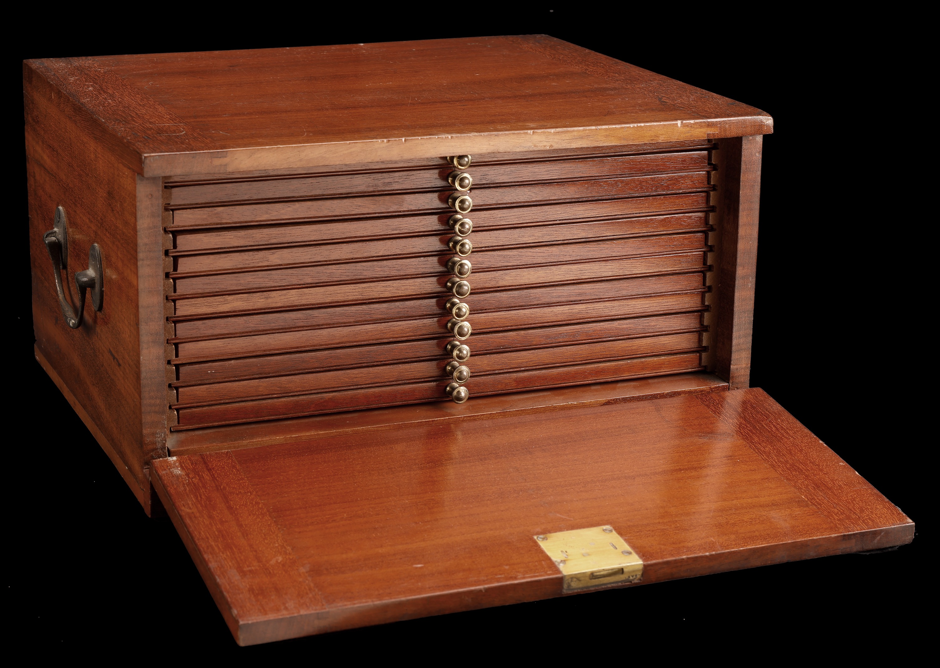 A mahogany coin cabinet, 32 x 26.5 x 17cm, comprising 12 trays single-pierced to house a tot... - Image 2 of 3