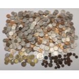 Elizabeth II, Decimal coinage, a large quantity; together with assorted other coins, tokens,...