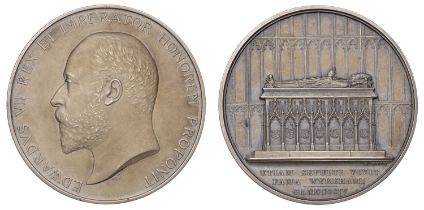 Local, HAMPSHIRE, Winchester College, King's Medal, 1902, a matt silver award by G.W. de Sau...
