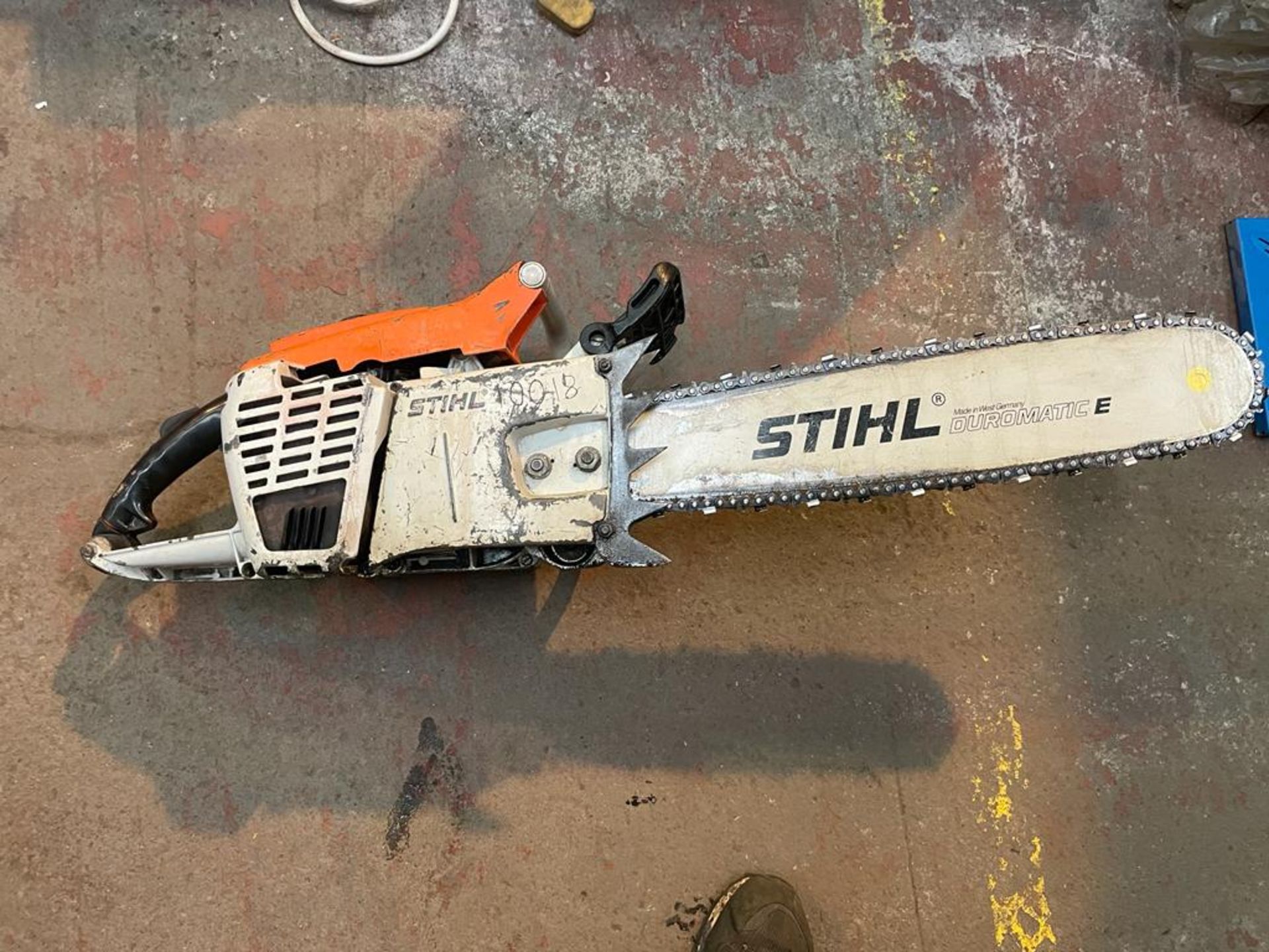 Old chainsaw stihl av76 111cc beast of a machine needs time off someone who no way round machine ,