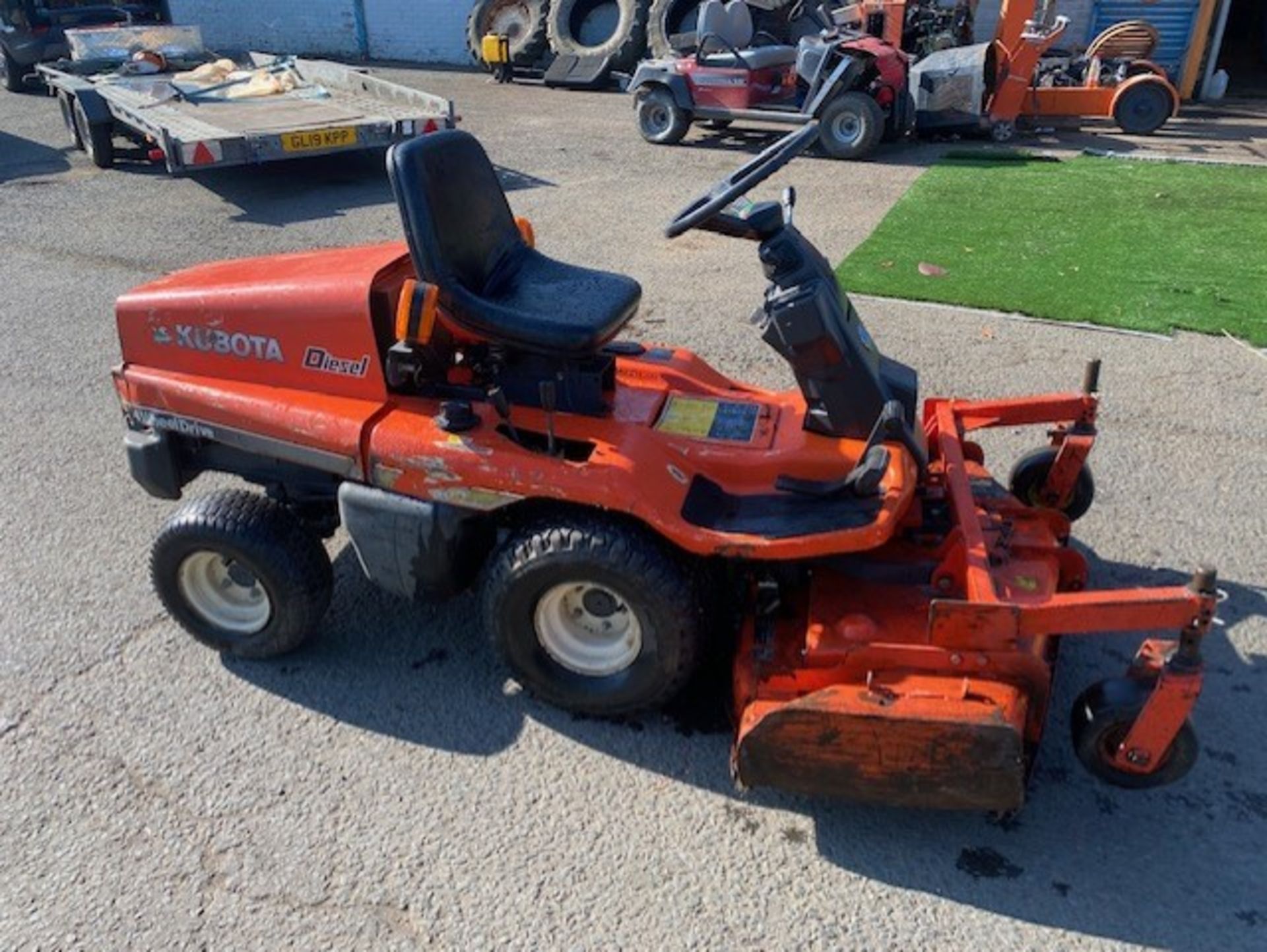 Kubota Ride On Mower as per video - Image 3 of 3