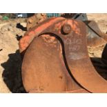 Buckets to fit Volvo 460