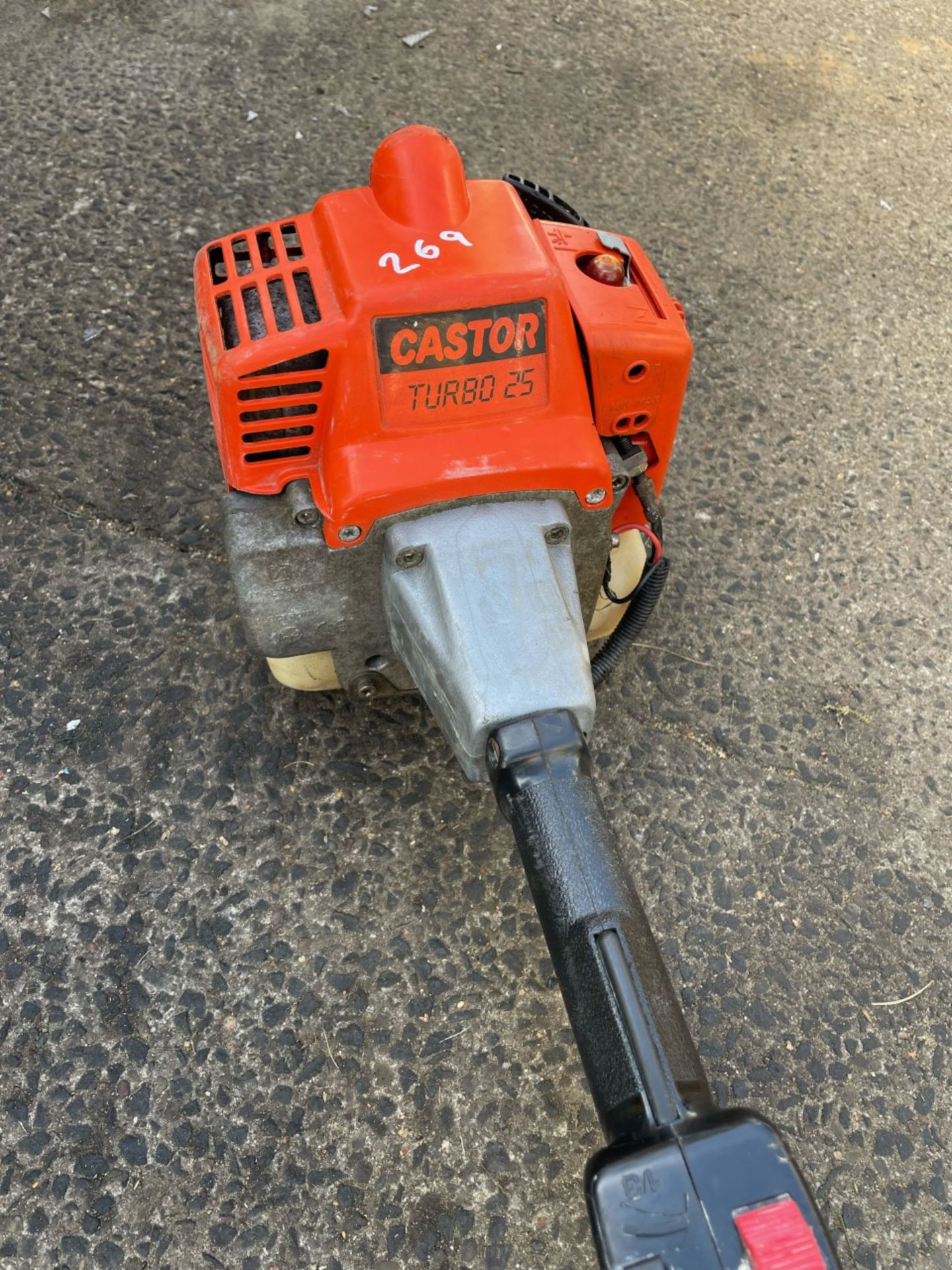 Castor turbo 25 small garden strimmer 2 stroke full working order - Image 2 of 3