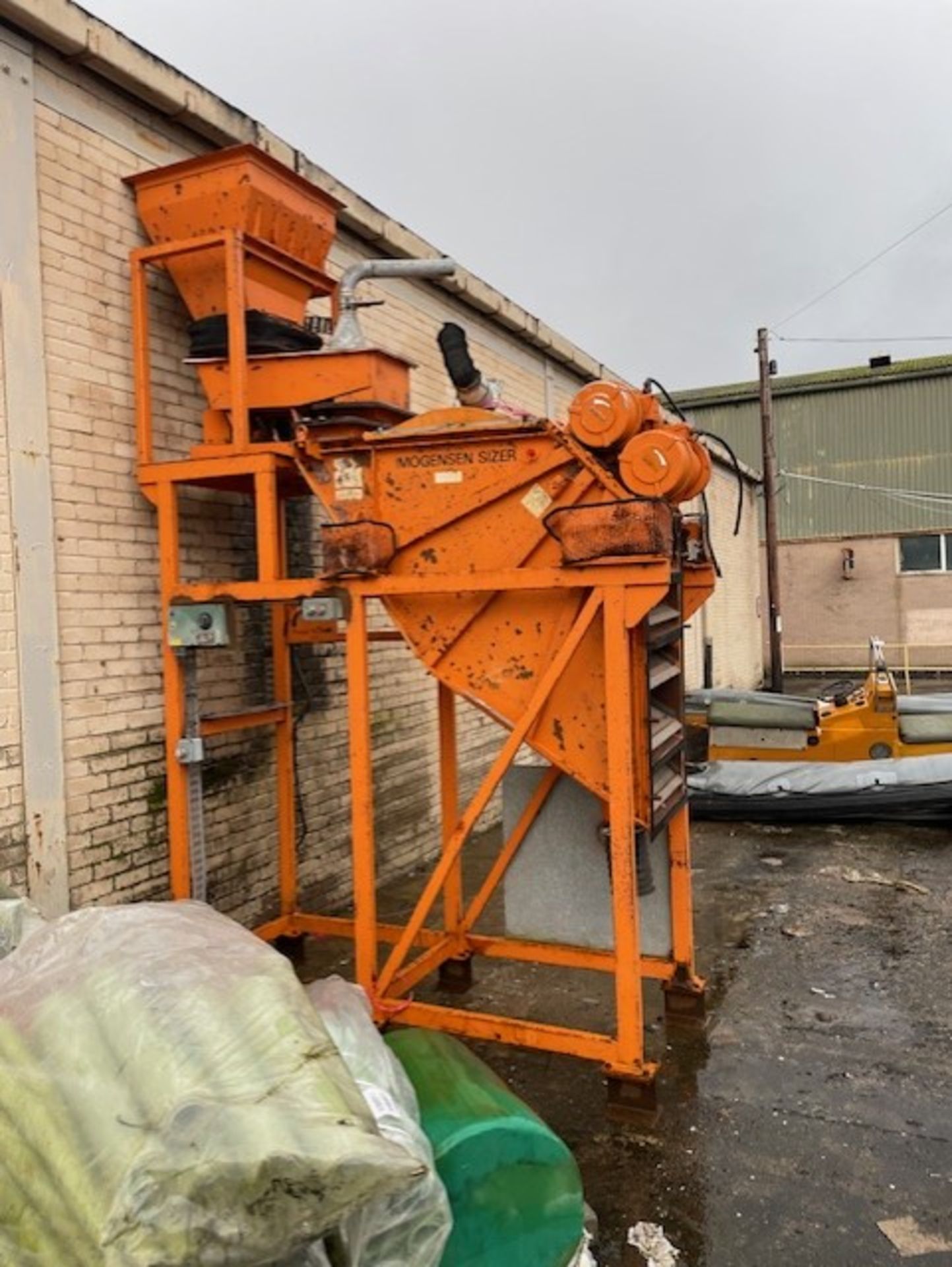 Crusher for crushing bricks 3 phase electric motors on it please note it hasnt got the  power to - Image 3 of 3