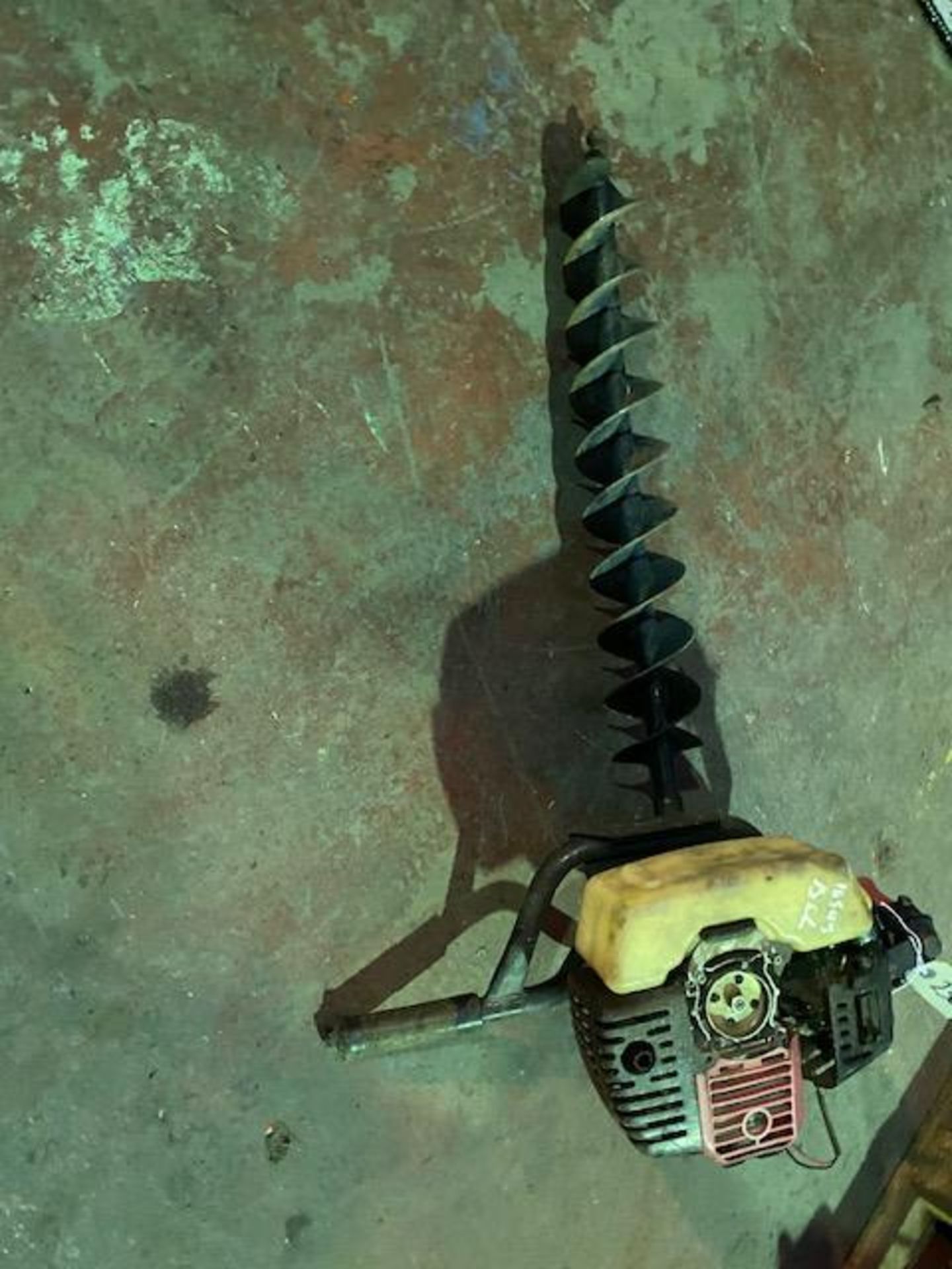 Auger , needs pull cord - Image 2 of 2