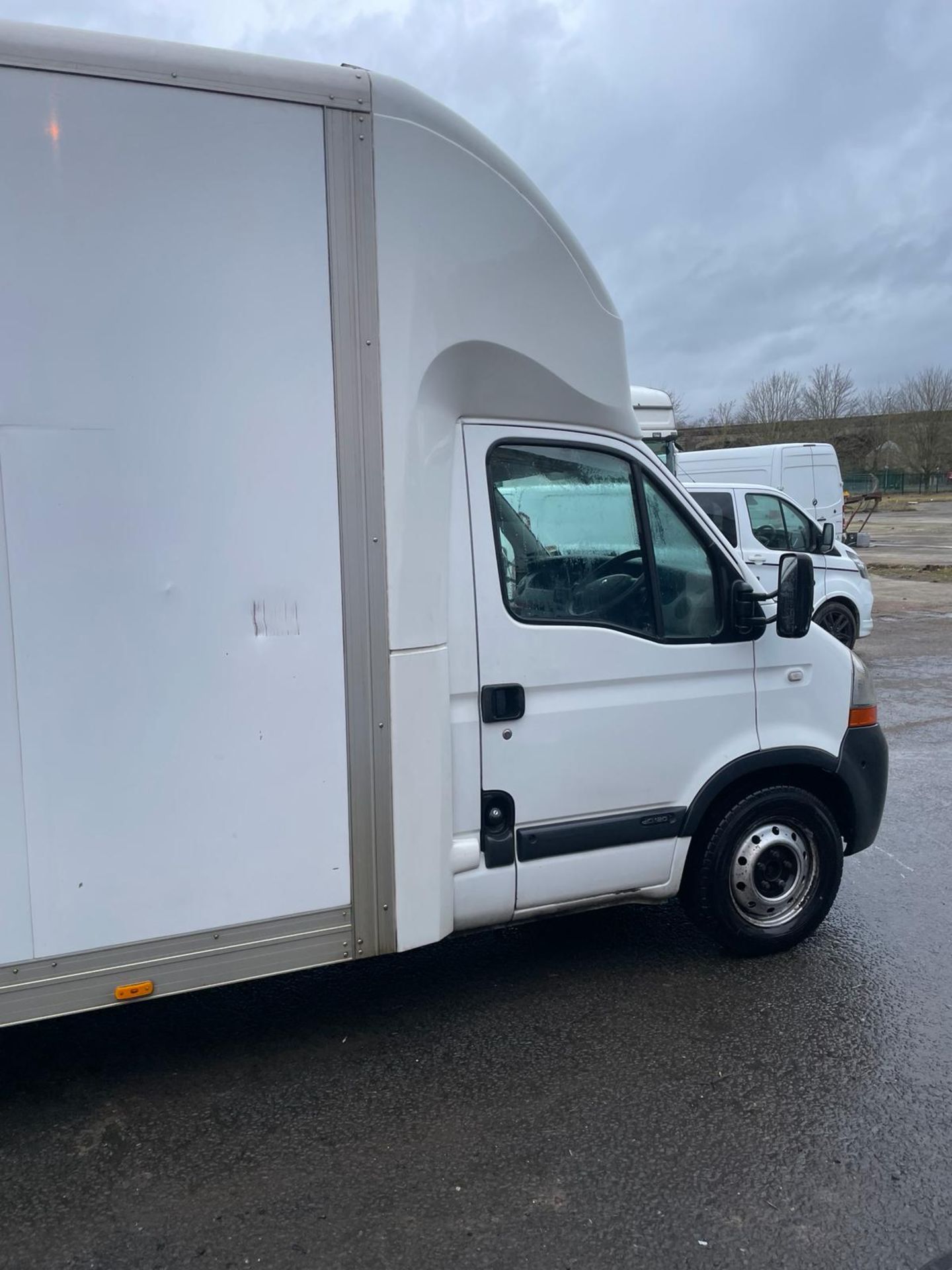 Renault Master low loader van in fair condition , mot'd untill 21 Nov 24 - Bild 9 aus 16