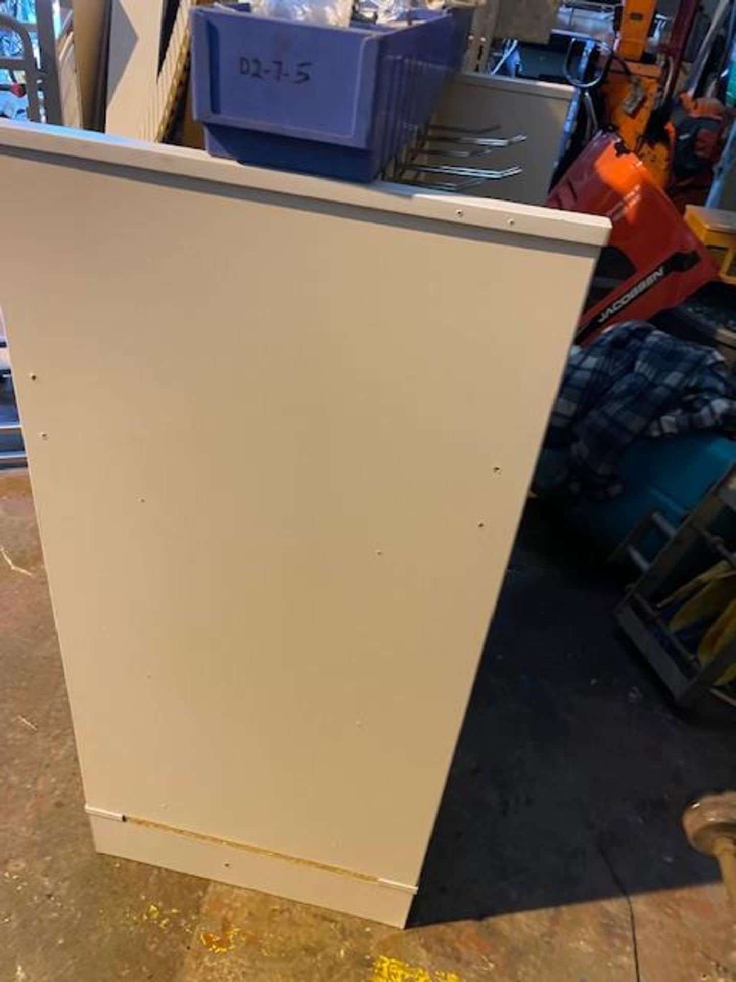 Stand alone shelf with hangers in very good condition 1 metre wide 1.25 high 600mm deep sturdy - Image 3 of 4