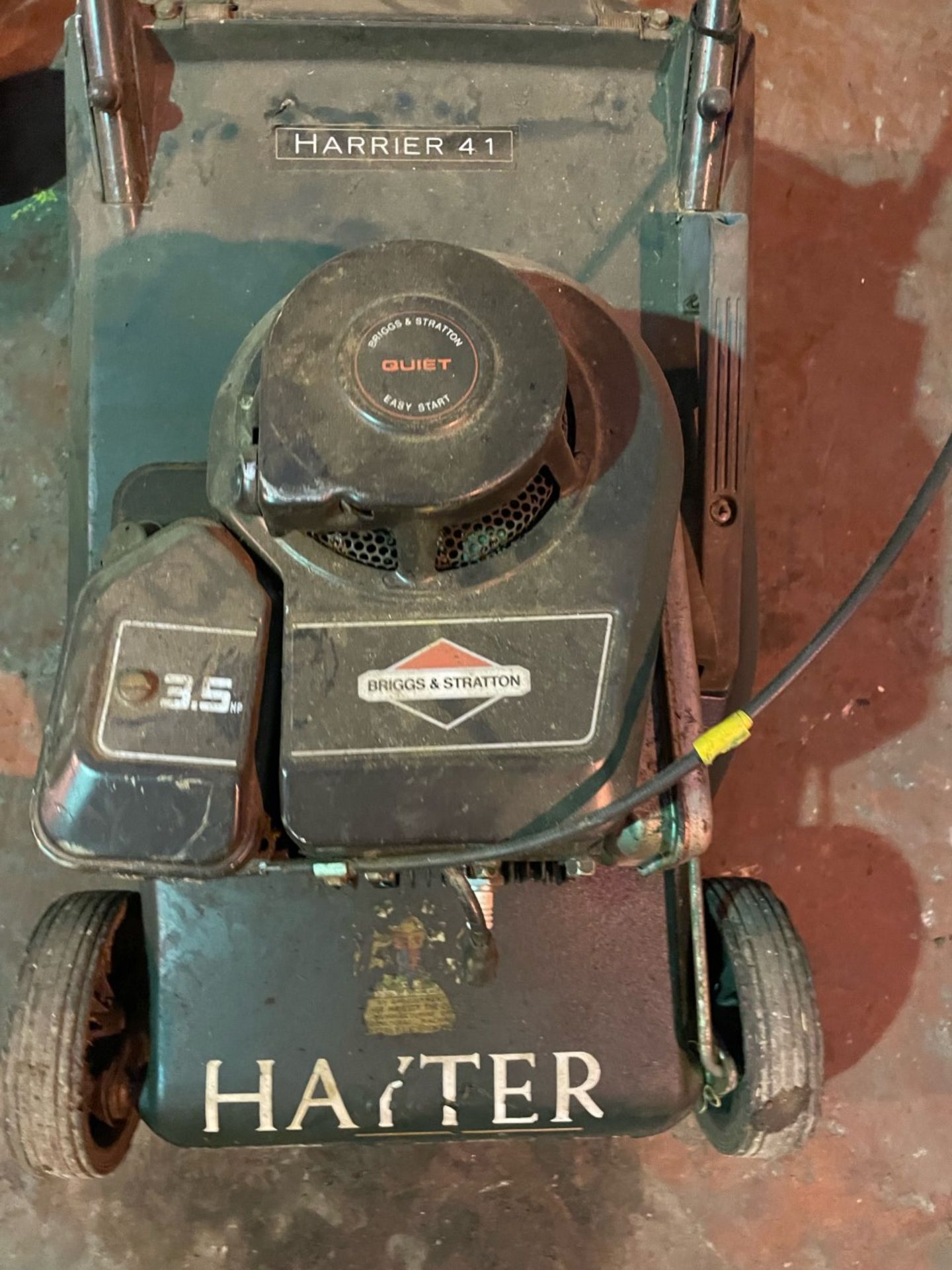 Hayter harrier 41. 2.5hp engine needs new pull cord - Image 2 of 2