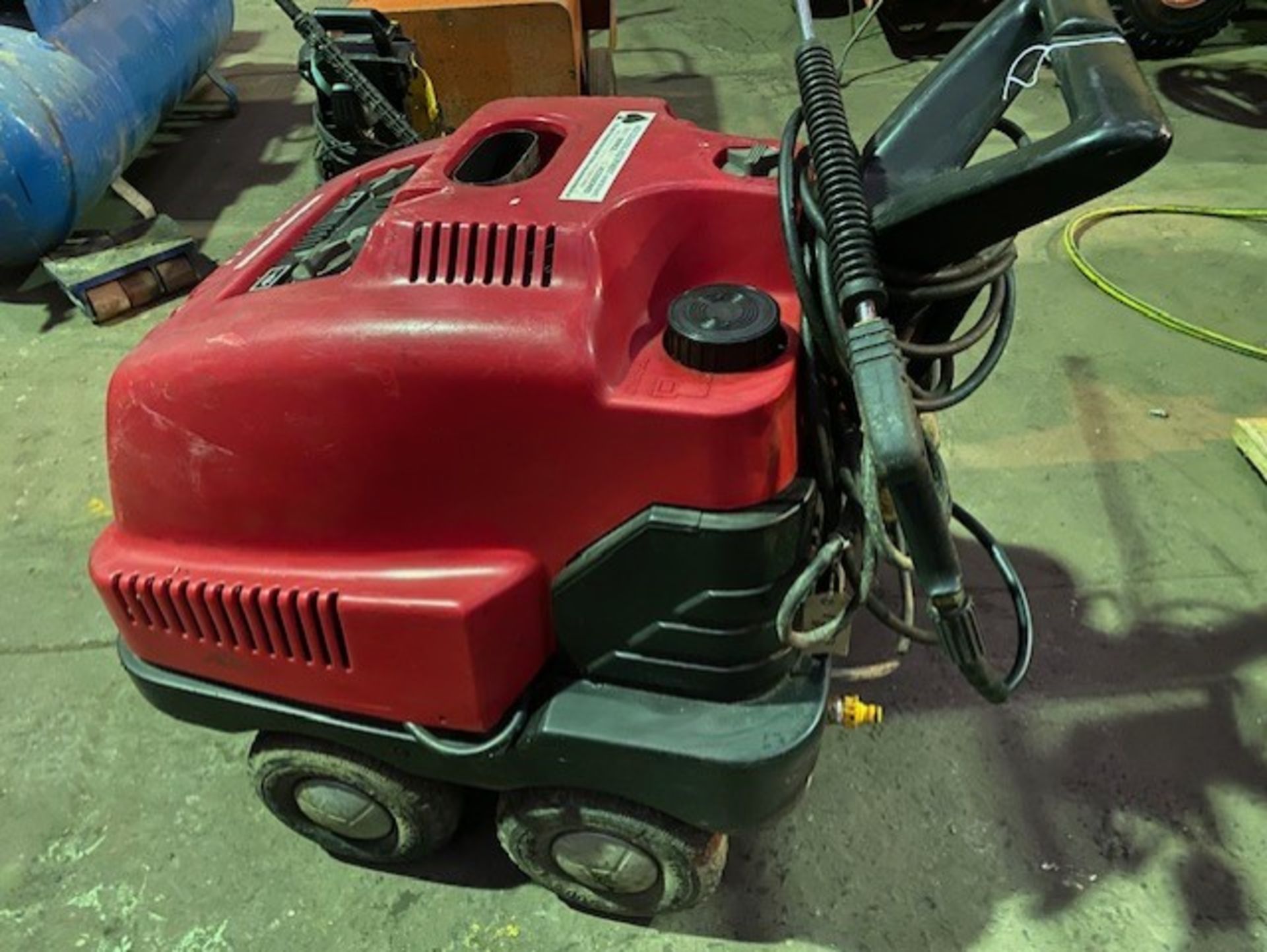 240v Diesel pressure washer , working order - Image 5 of 5