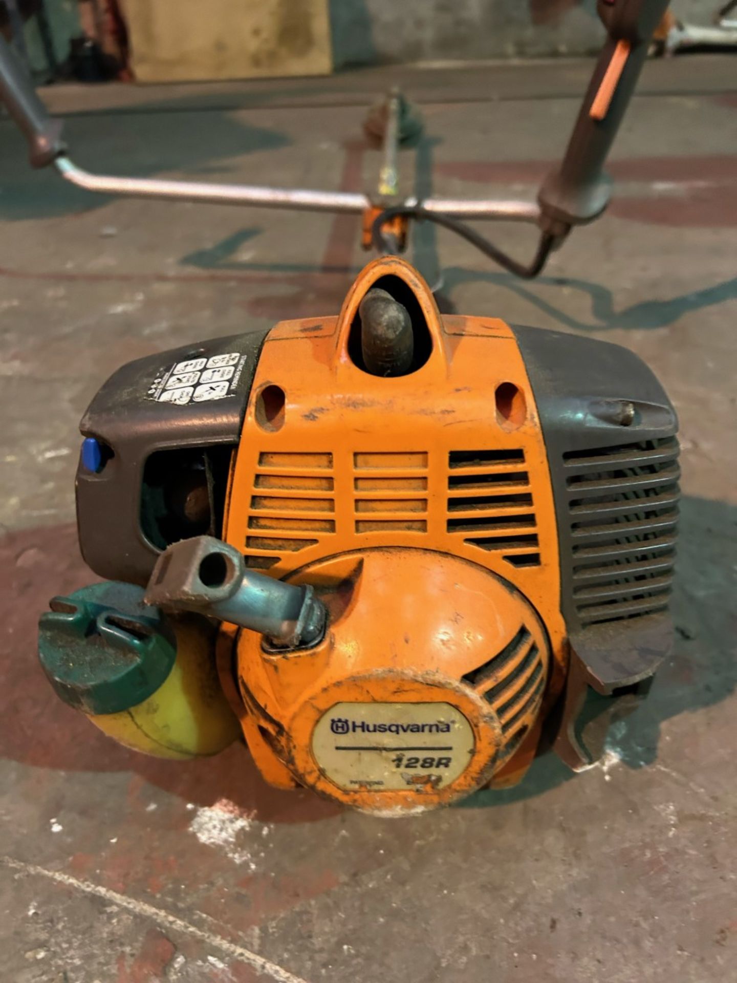 Husqvarna 128R brushcutter strimmer for spares or repair. Engine, shaft, cables and plastics all