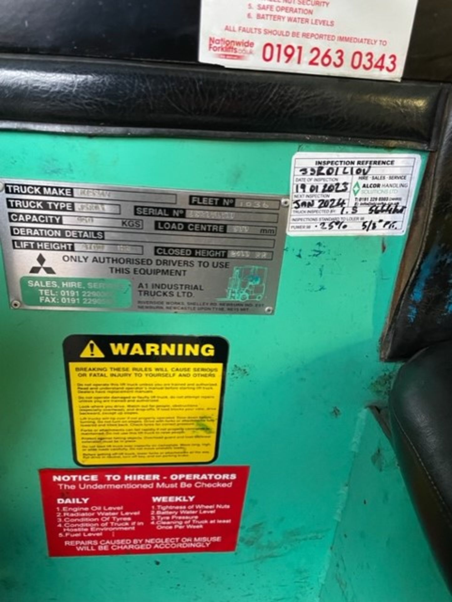 Mitsubishi combi forklift in prime condition this machine has been maintained to the highest - Bild 10 aus 17