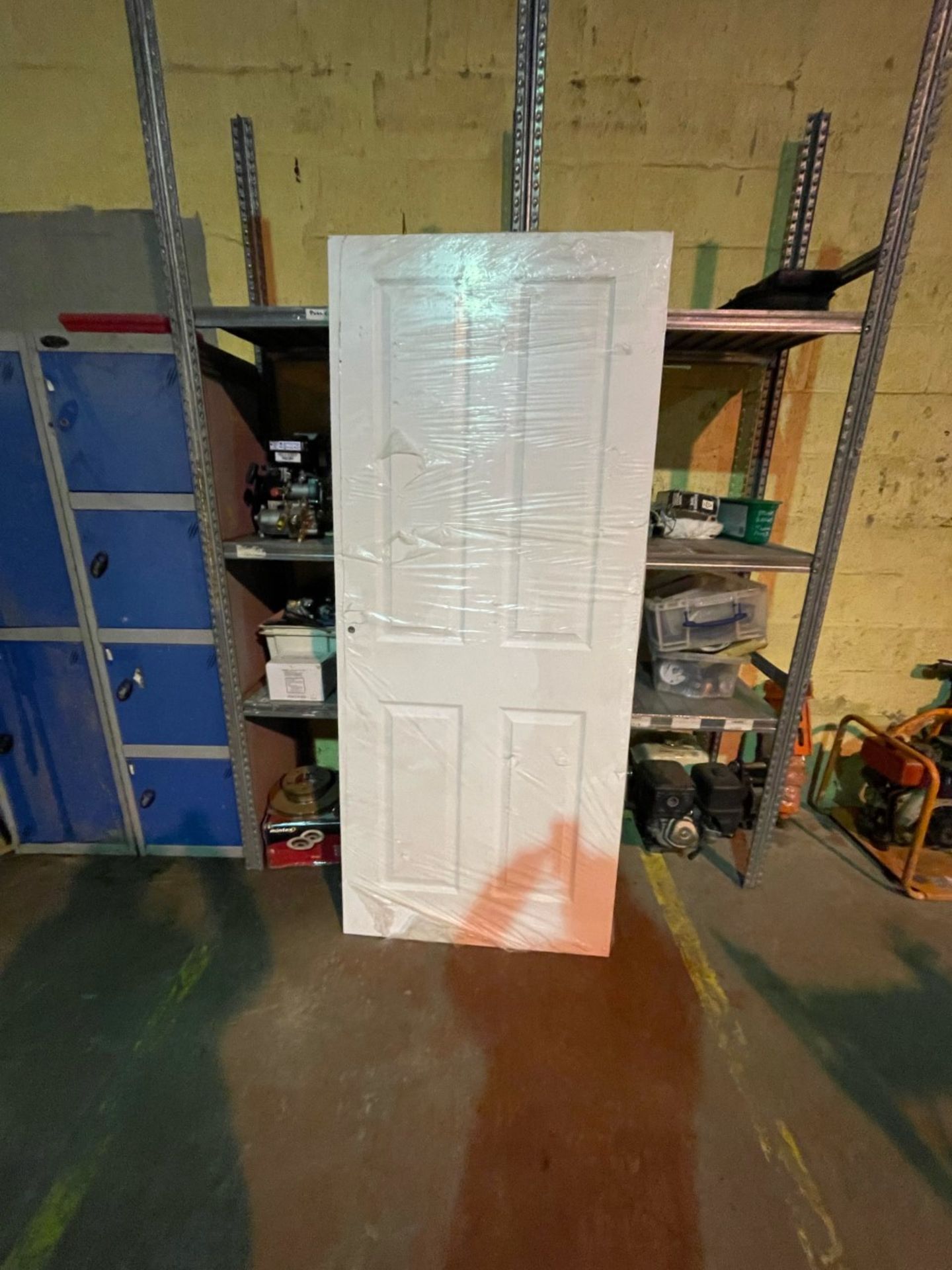 1x new internal fire door 838mm x 1981mm x44mm