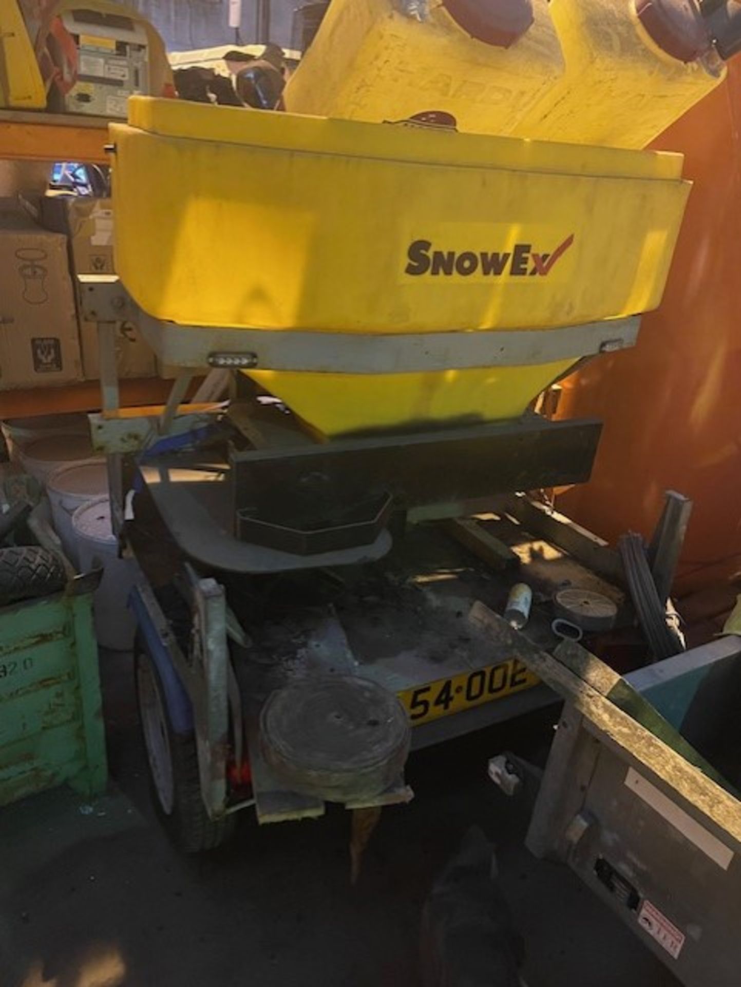 Gritting trailer great for quad bike etc in working order