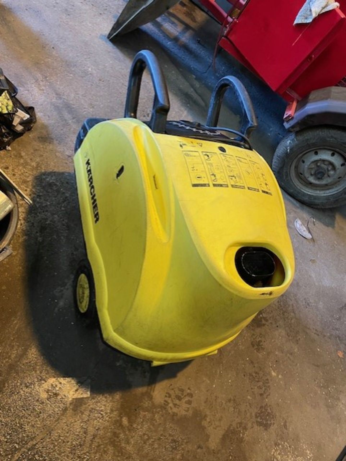 Karcher hot and cold pressure washer hds551 c model it’s in good condition still comes with hose and - Image 10 of 10