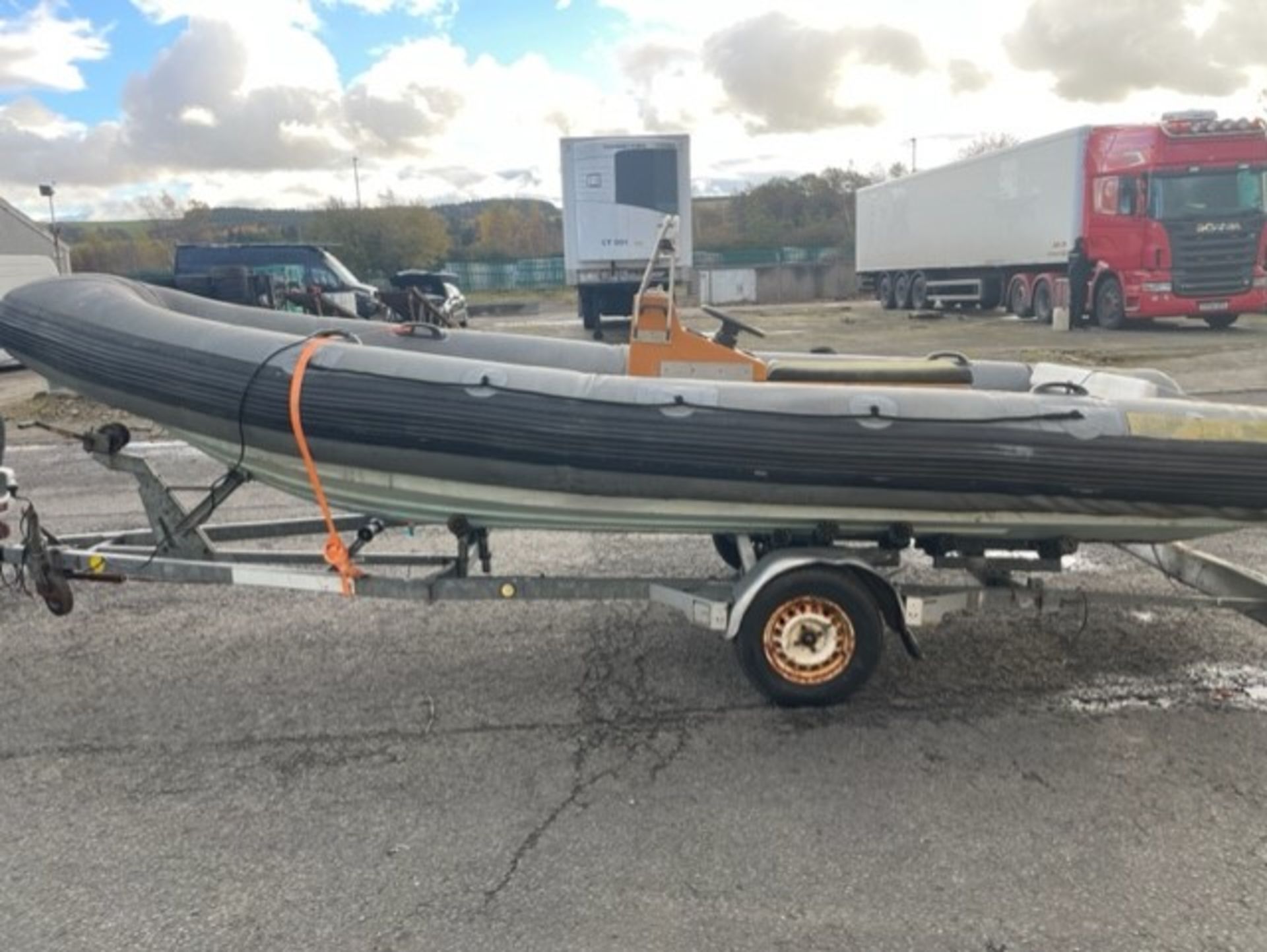 Rib boat ex rescue it needs a new 100 hp motor to bolt straight on also note the trailer does not - Image 6 of 6