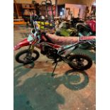 M2R racing pit bike 125cc. Perfect condition excellent little runner