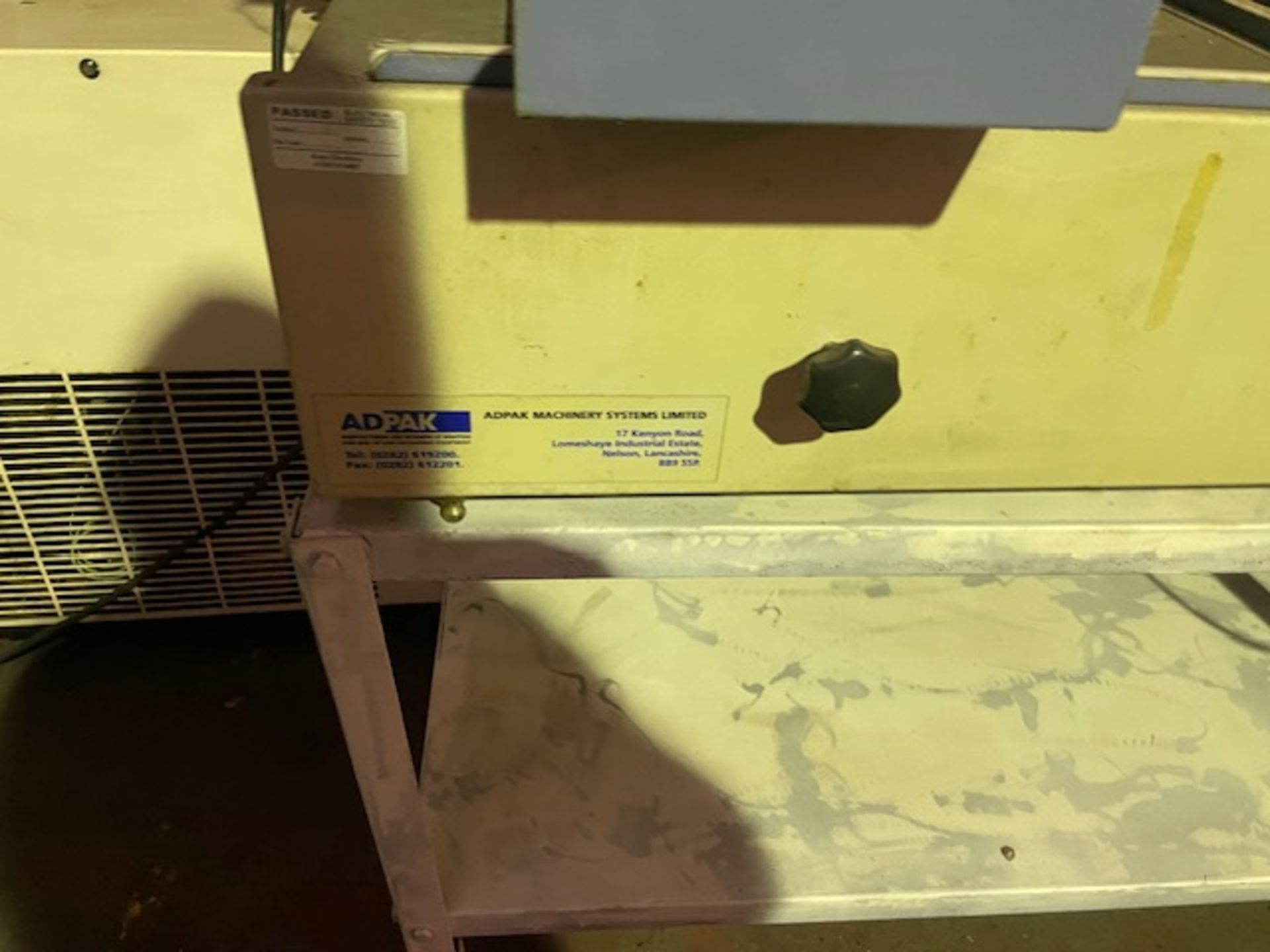 Heat sealing machine for sealing bags along with elevator for moving package on has been sat around - Image 5 of 6