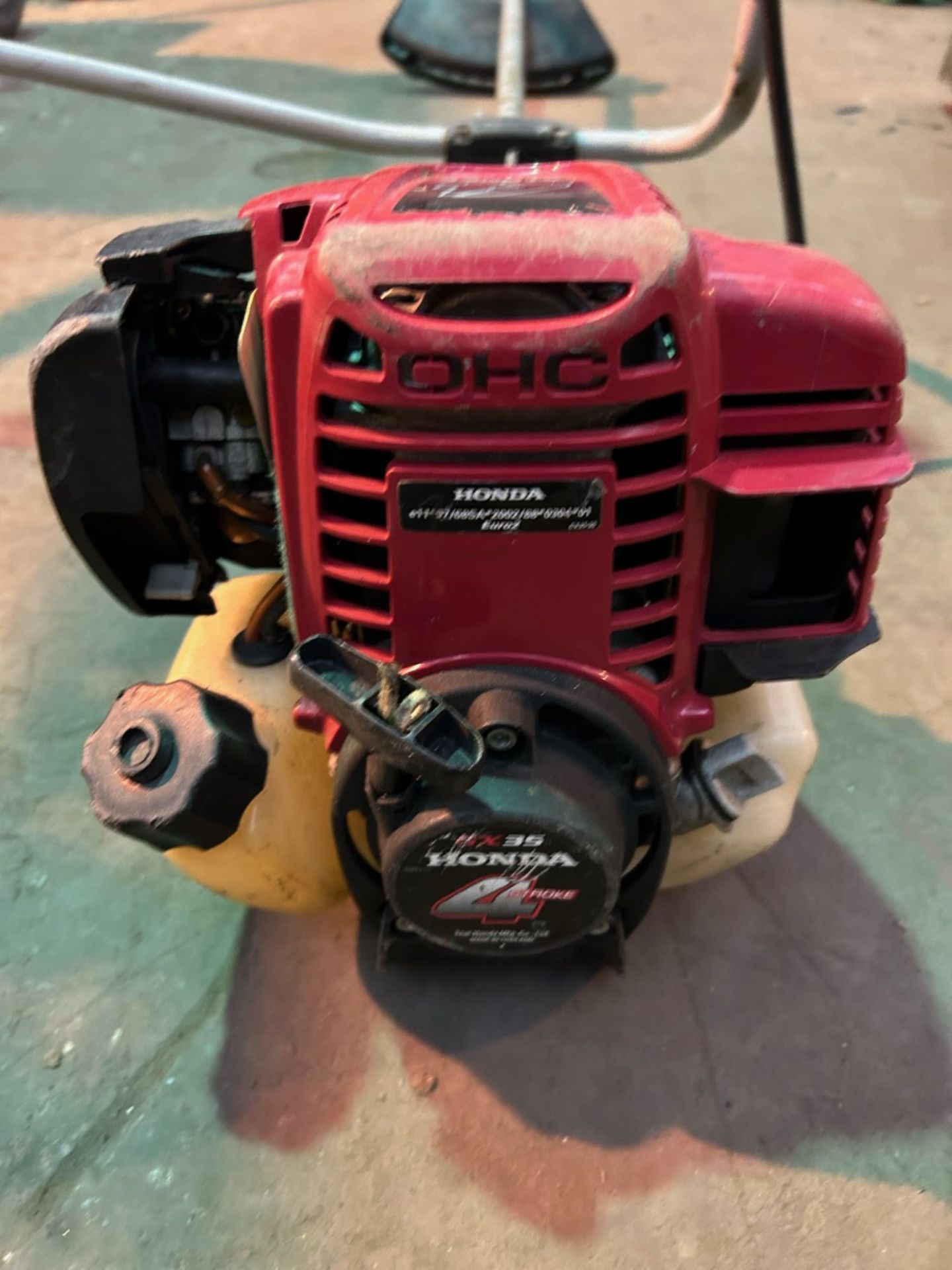 Honda GX35 4 stroke strimmer. Non runner - Image 2 of 3