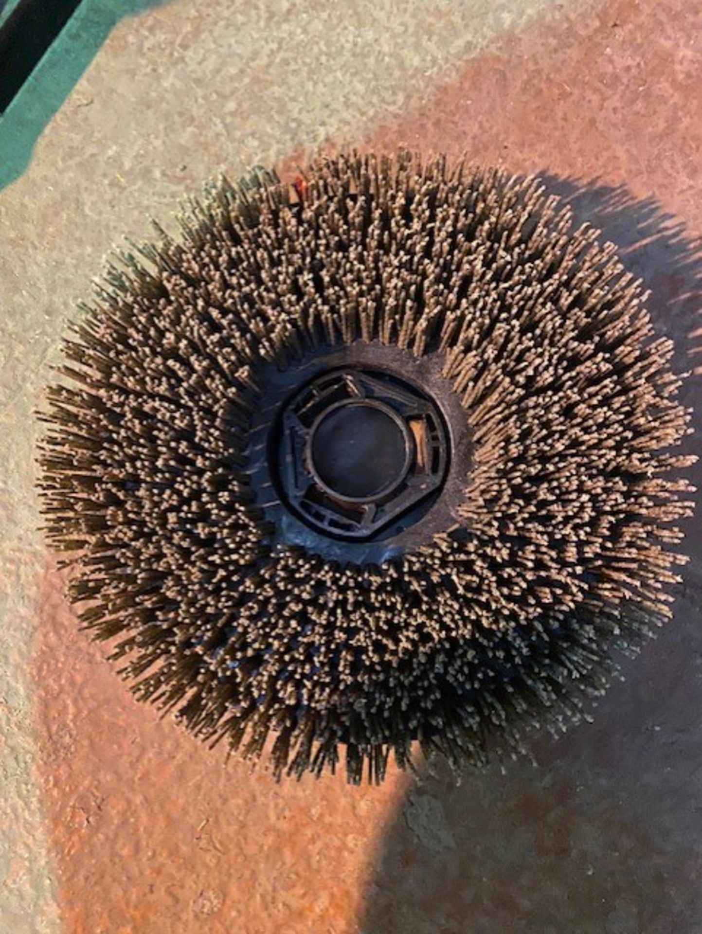 Taski Sweeper Head center hole dia 6cm - Image 2 of 2