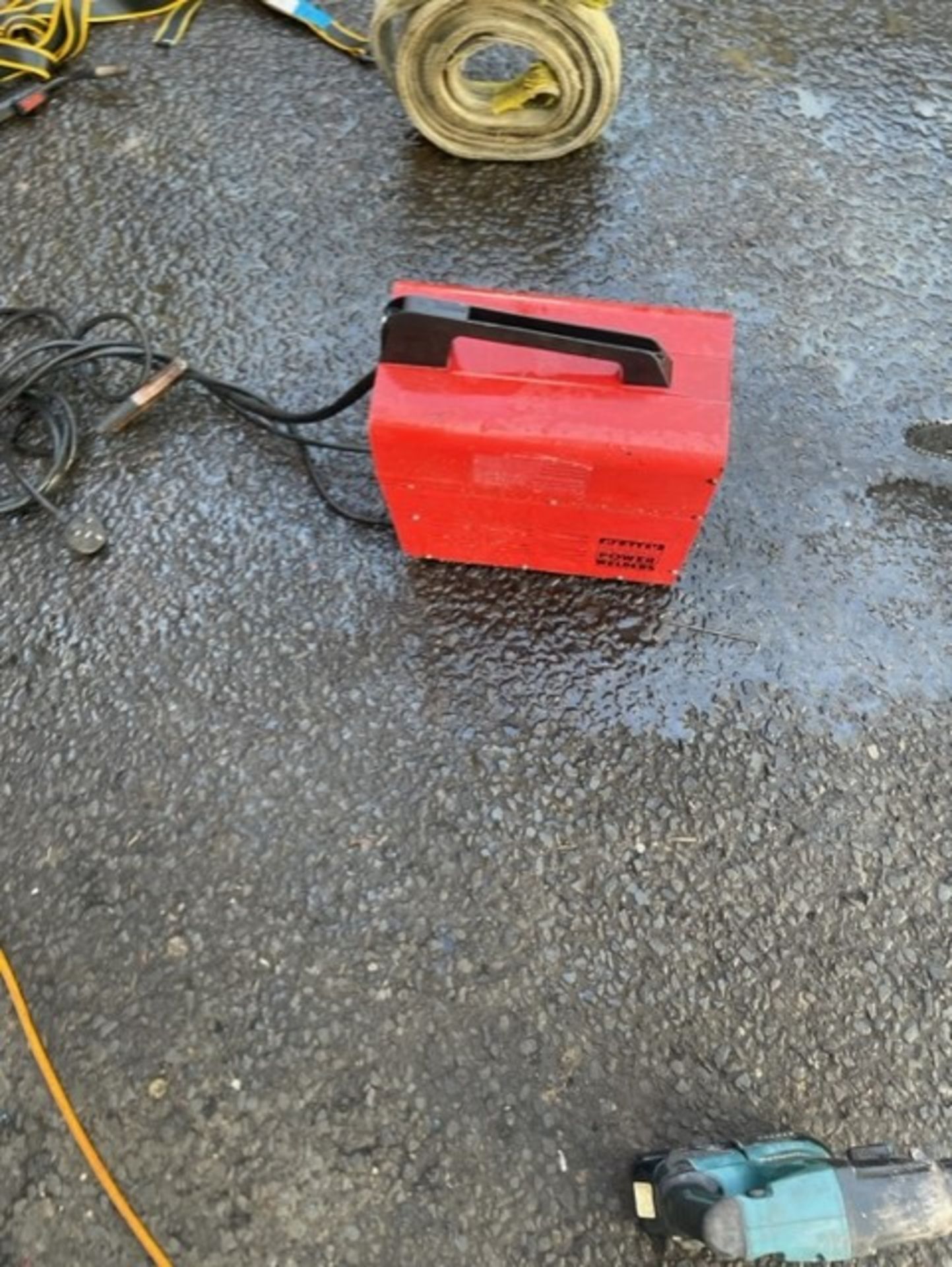 Mig welder ready to plug in and away to work