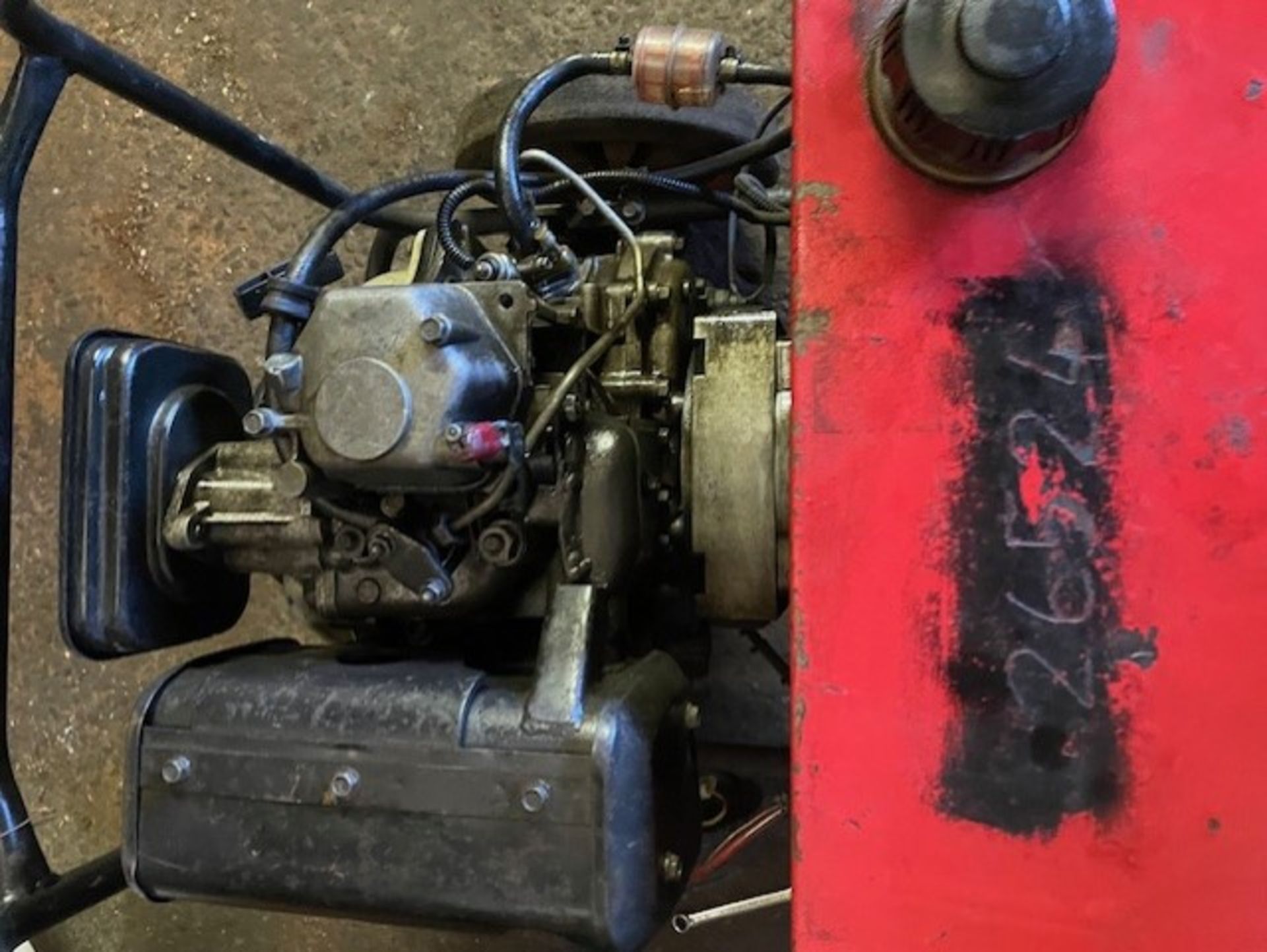 Generator with yanmar diesel engine won’t start so sold as not working - Image 5 of 5