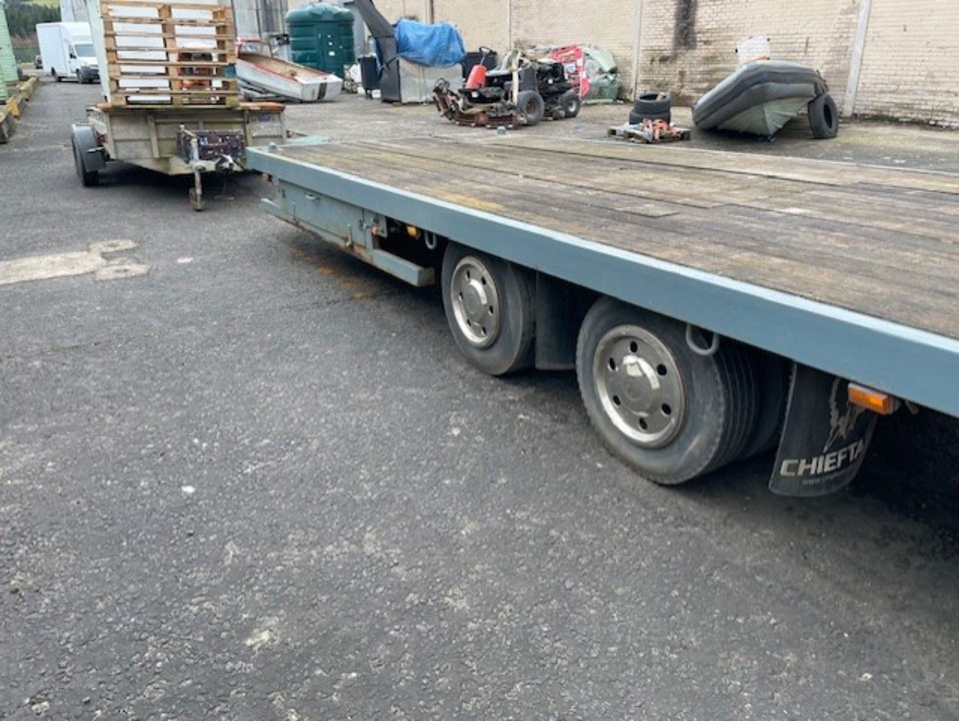 Trailer draw bar from lorry in ok condition will require some work but pulls along ok been stood 6 - Image 5 of 7