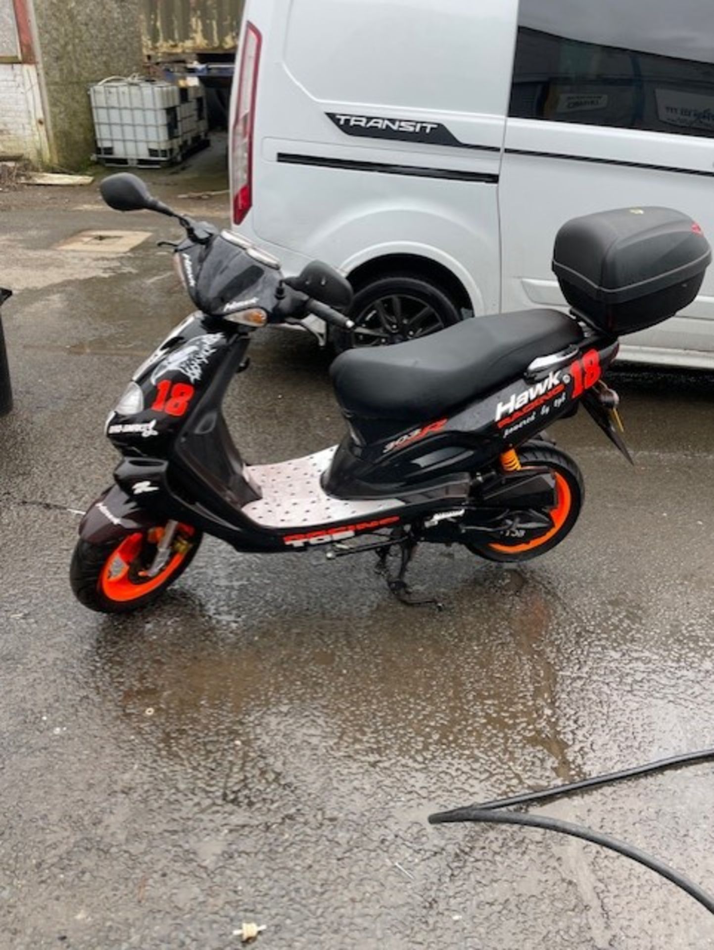 Taiwan golden bee 50cc petrol scooter runs in need of carburetor cleaning out has stood 7 years I