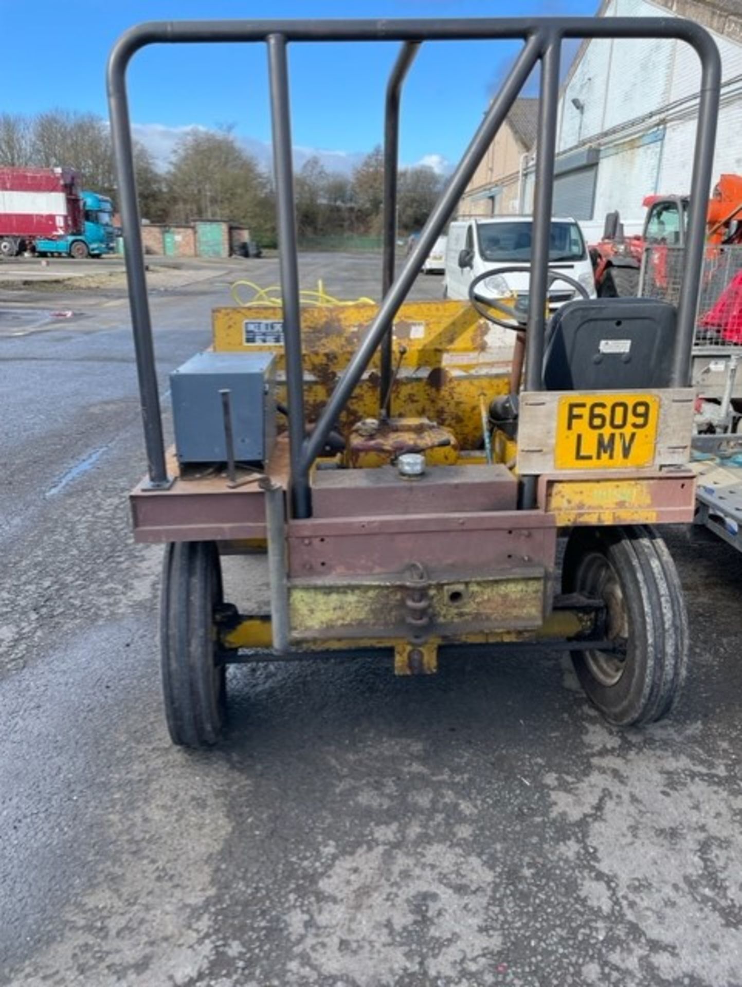 Dumper registration on the road 2wheel drive it’s from 1989 so 34 years old crank start first pull