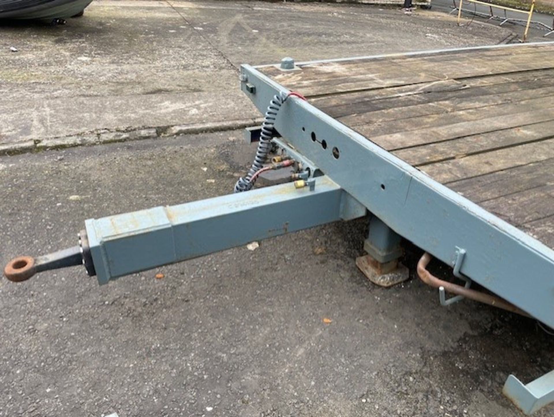 Trailer draw bar from lorry in ok condition will require some work but pulls along ok been stood 6 - Image 6 of 7