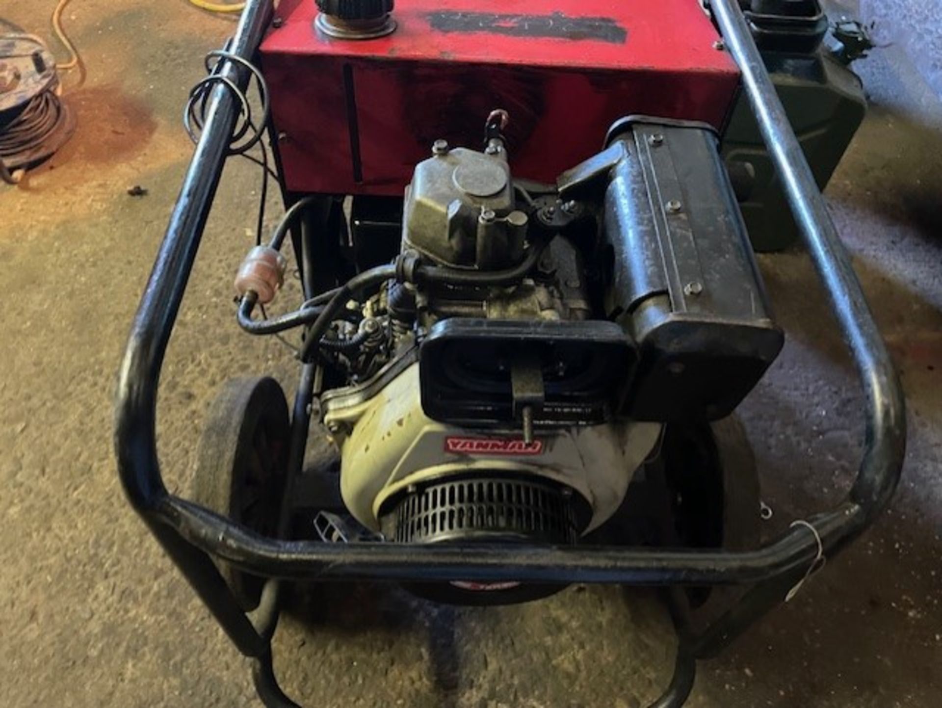 Generator with yanmar engine The engine sounds rough when you turn it over So could be a new - Bild 3 aus 7