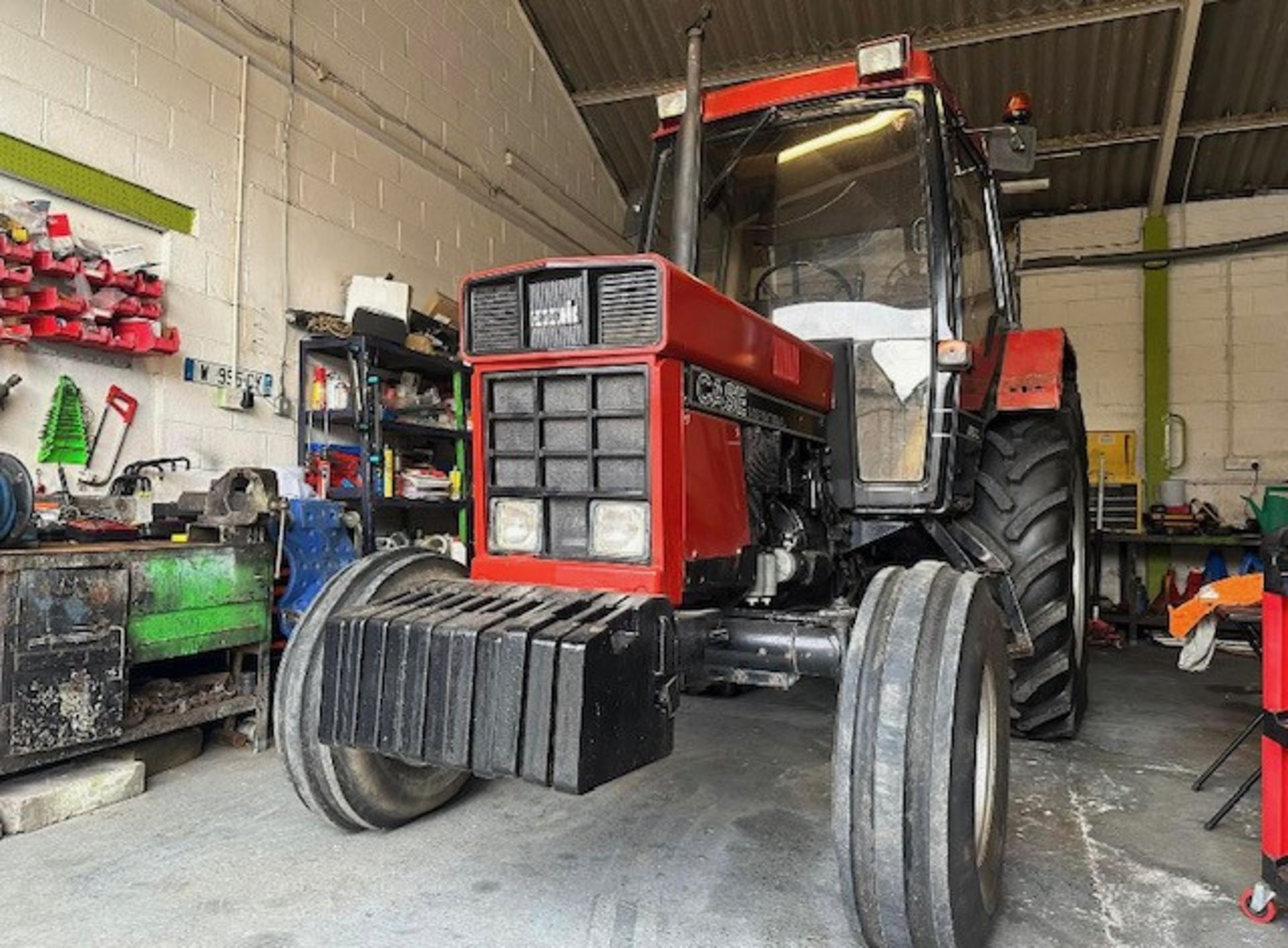 Case 856XL 2wd Tractor , Rear Change Over model, Genuine 4875 hours , Starts first turn, drives well - Bild 3 aus 16