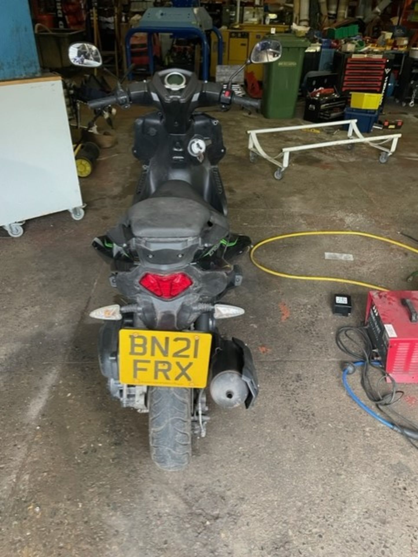 Leximotor 125 scooter it is a crash repair and it’s on a 21 model so still has some test runs as per - Image 2 of 7