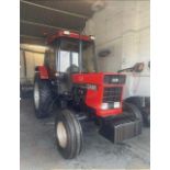 Case 856XL 2wd Tractor , Rear Change Over model, Genuine 4875 hours , Starts first turn, drives well