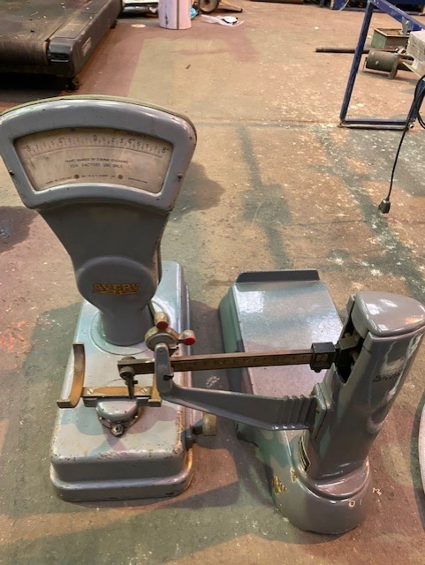 Old Avery Scales