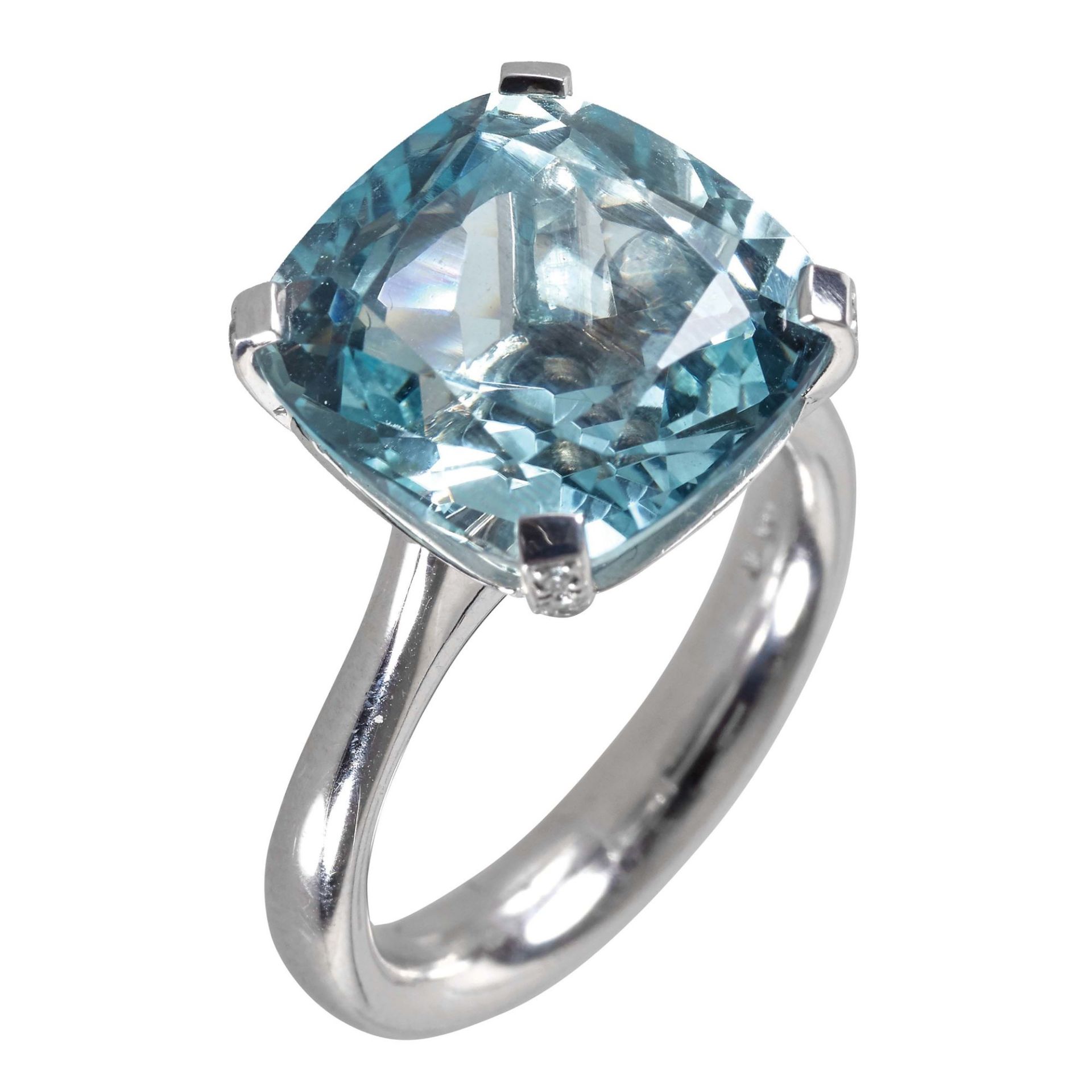 AQUAMARIN-BRILLANT-RING