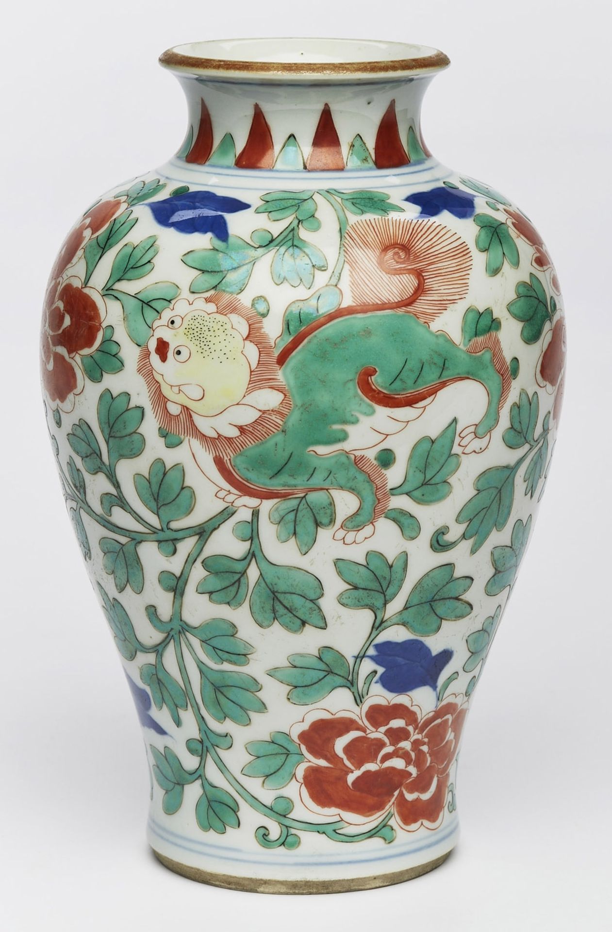 Kl. Vase "Blüten und Phohunde", China wohl 18 Jh. - Bild 2 aus 2