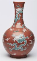 Gr. Vase mit Drachendekor, China 20. Jh.