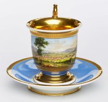 Bildtasse mit UT "Wiesbaden", wohl Thüringen um 1840.