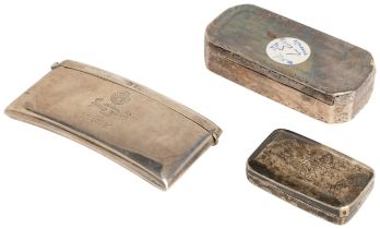 AN OBLONG SNUFF BOX WITH CANTED CORNERS, PARIS C.1800 Together with a plain oblong patch box,