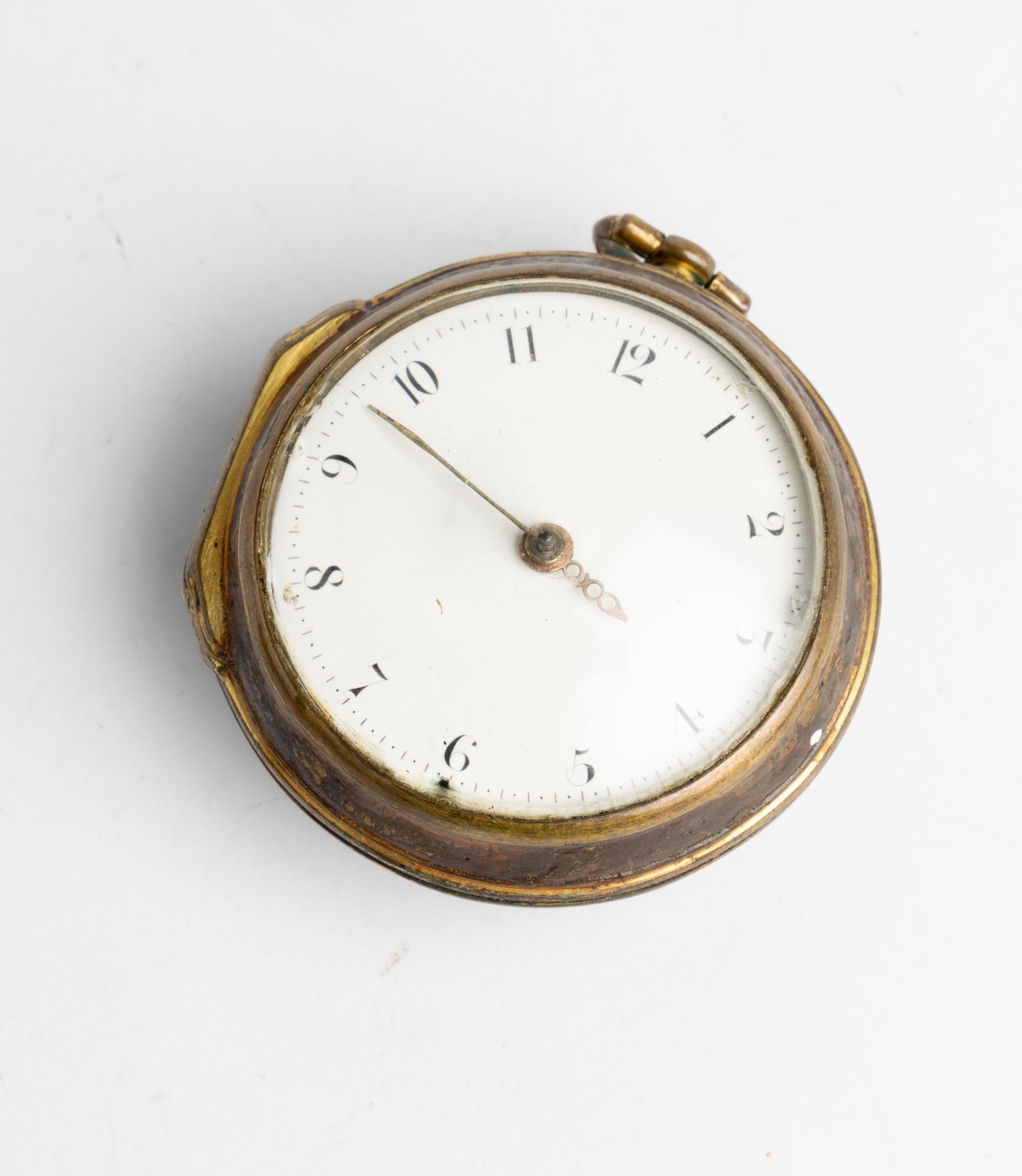 A GILT METAL AND UNDERPAINTED HORN VERGE WATCH. Signed Jho Kirton London. Egyptian pillars, white - Image 2 of 7