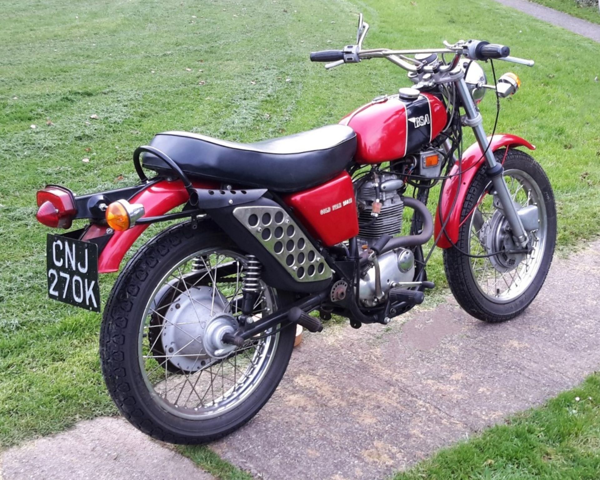 1971 BSA B25SS "Gold Star" 250cc Registration Number: CNJ 270K Frame Number: EE11241 BSA started the - Image 5 of 5