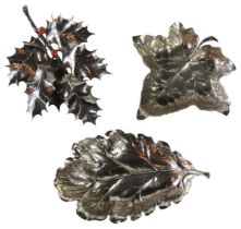 Three silver Italian leaf form dishes. (104 grams)