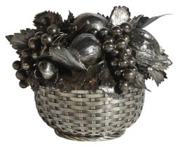 A pretty Italian floral centerpiece. (17.8 Diameter) - (23 oz)