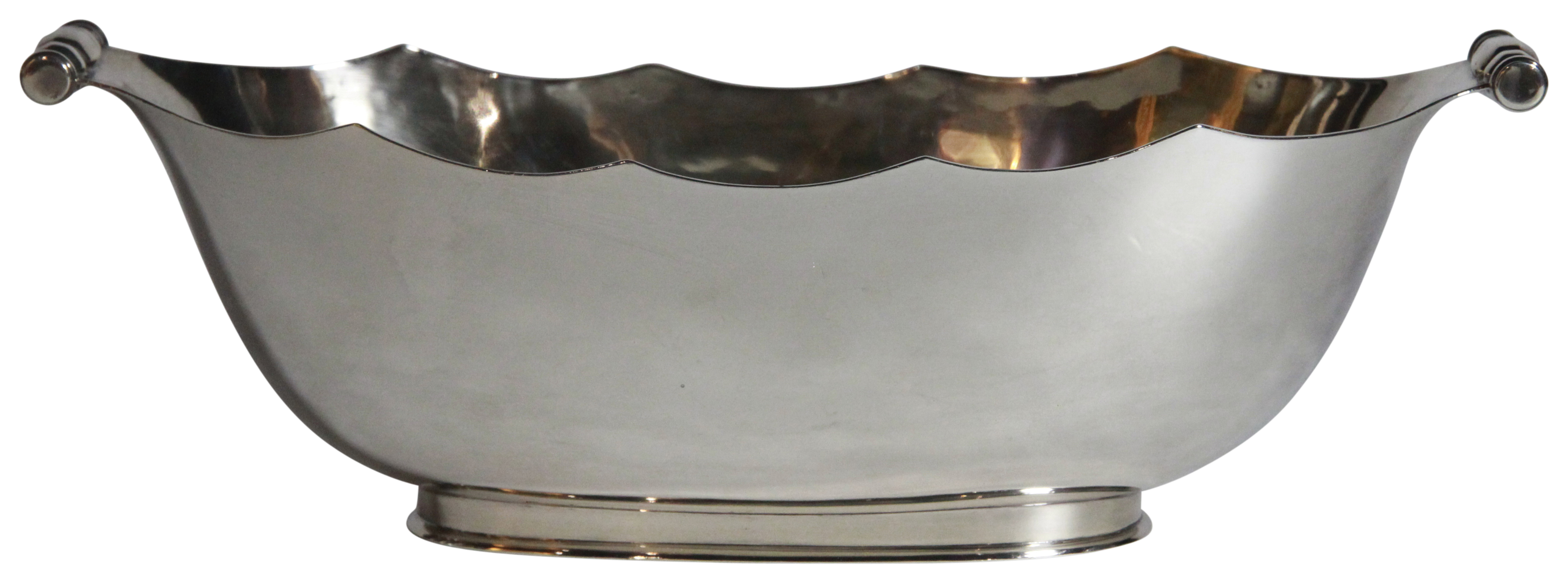 A silver shaped shallow Jardineer. London 1932, (L: 29cm) (740 grams)