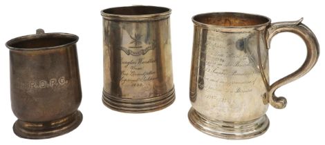 A SILVER TANKARD WITH AN INSCRIPTION TO A DOUGLAS WARDLAW FROM HIS GRANDFATHER L. LIPSCOMB SECKHAM