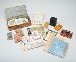 A BOX OF ASSORTED VICTORIAN PLAYING CARDS, A GOLF AND FOOTBALL FLICKER BOOK AND VARIOUS OTHER