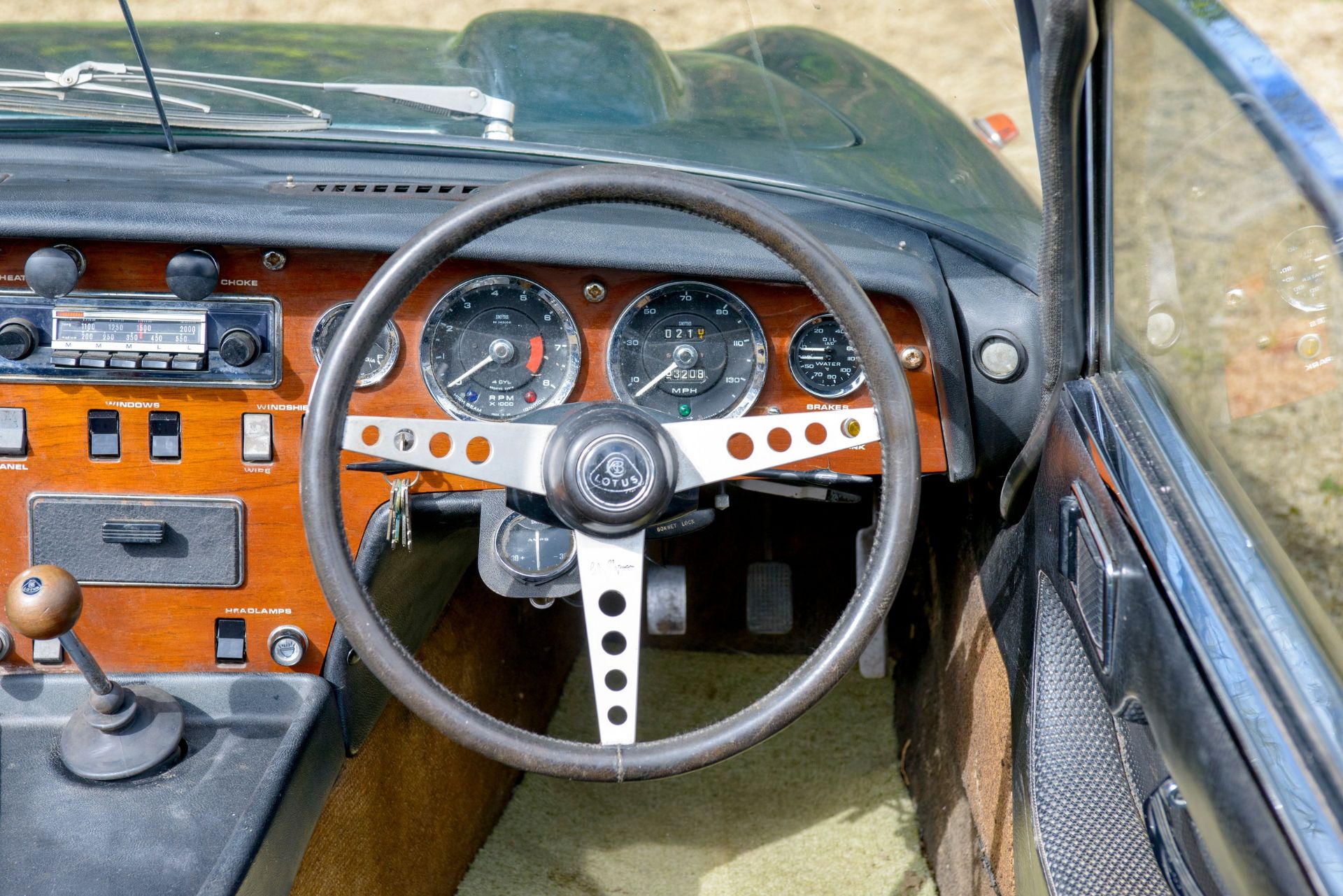 1969 LOTUS ELAN SERIES 4 BRM DROPHEAD COUPE Chassis Number: 45/9498 Registration Number: UJB 829H - Image 23 of 33