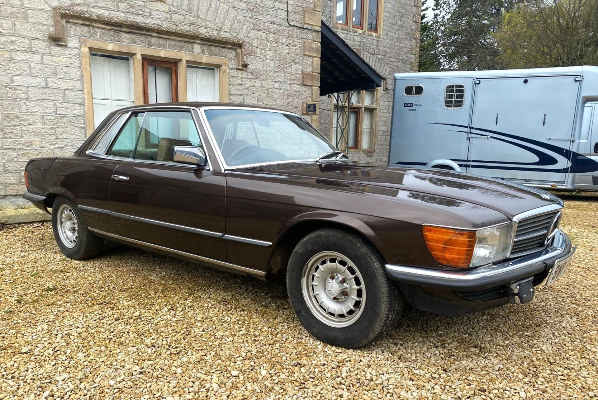 1980 MERCEDES-BENZ 380SLC Registration Number: BWP 946M Chassis Number: 107.025.22.000320 Recorded